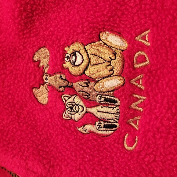 Red fleece zip up embrodiered vest - Picture 3 of 3